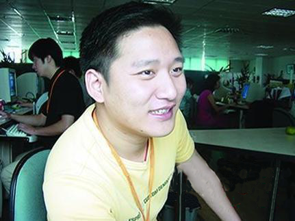 “普通員工”盛一飛