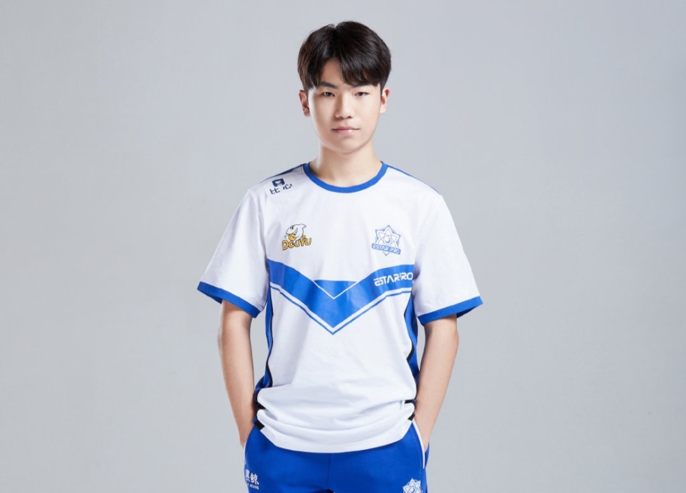 主播林乖乖超越e星花海,妖刀,登顶巅峰赛第1,终结职业屠榜