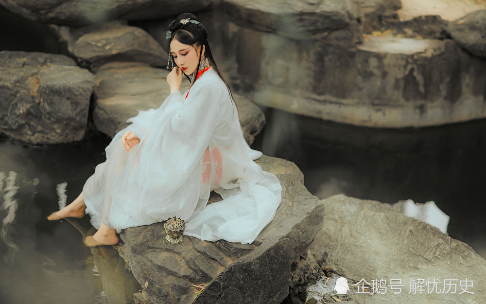 苏轼|“一树梨花压海棠”秀了千年，谁知却是苏轼抄袭元稹的，原诗更秀