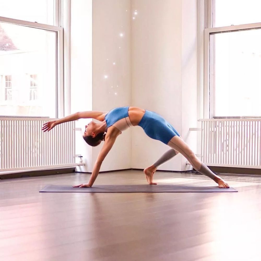 满足瑜伽老师排课所需,一起来看看吧:第1套第1套流瑜伽序列动作不多也