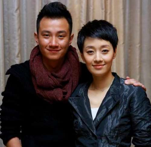 虽然文章和马伊琍离婚已经一个多月了,但是关于二人的点点滴滴依旧能