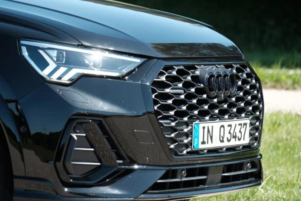 黑武士,奥迪q3 sportback全球首试