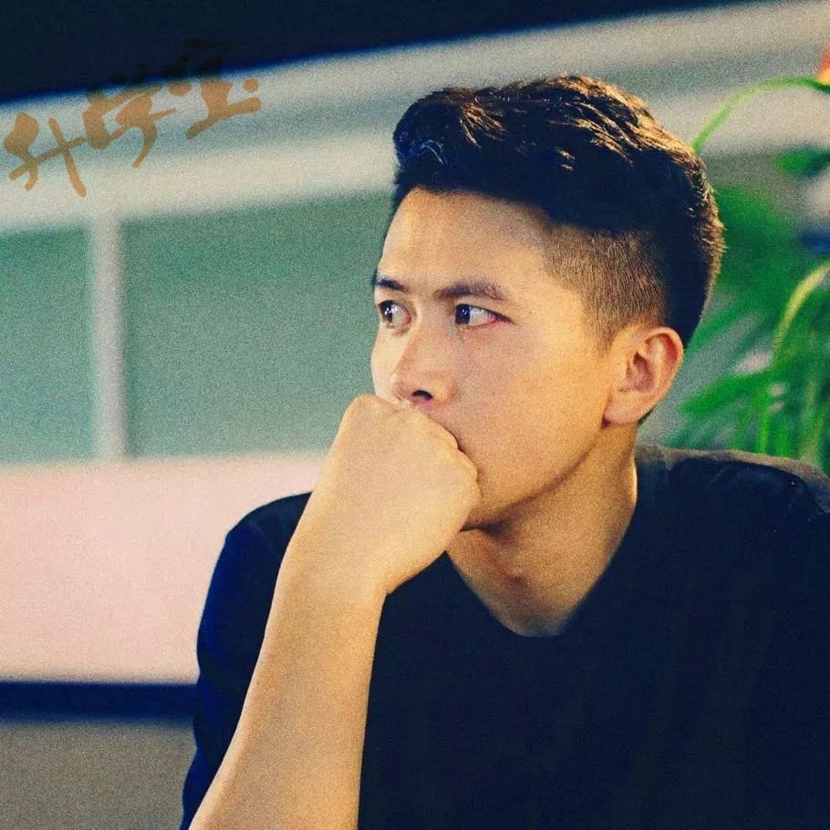 女王男神社会王00后对老师的昵称让80后家长自叹不如