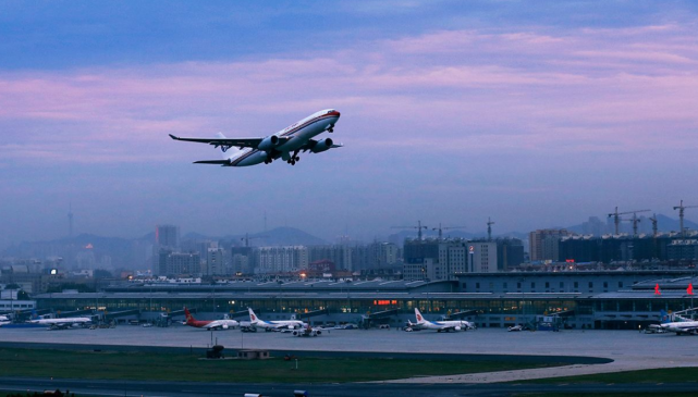 中国首个海上机场,成为全球最大的海上机场,可停靠全球最大民航