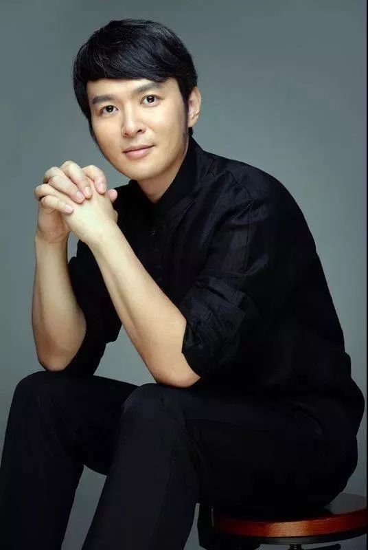 戴自磊李靖茹王程於佳文陈焕宇陈文明于淑雯三尺讲台,三寸舌,三寸笔