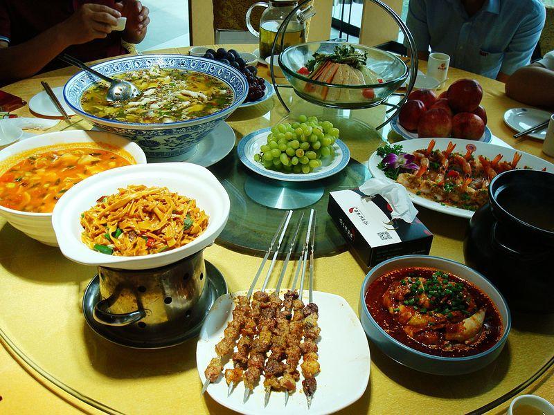 中秋节家人聚餐 一盆鱼就快500元 到底值不值