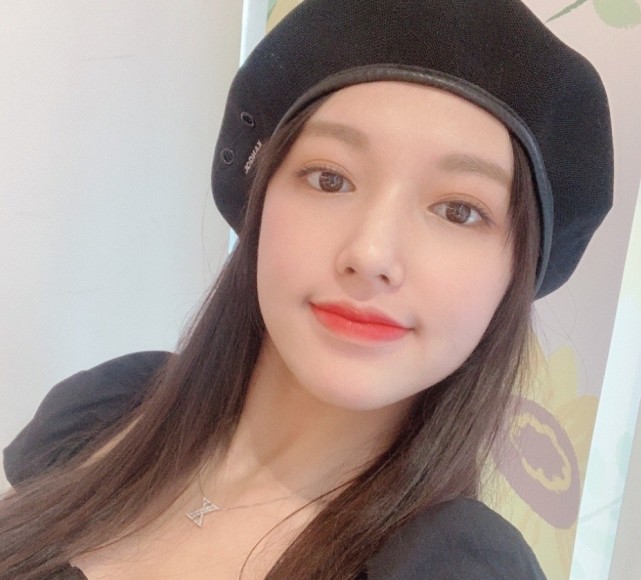 有种"整容"叫程潇无刘海,看到中分的那刻,网友沉默了!