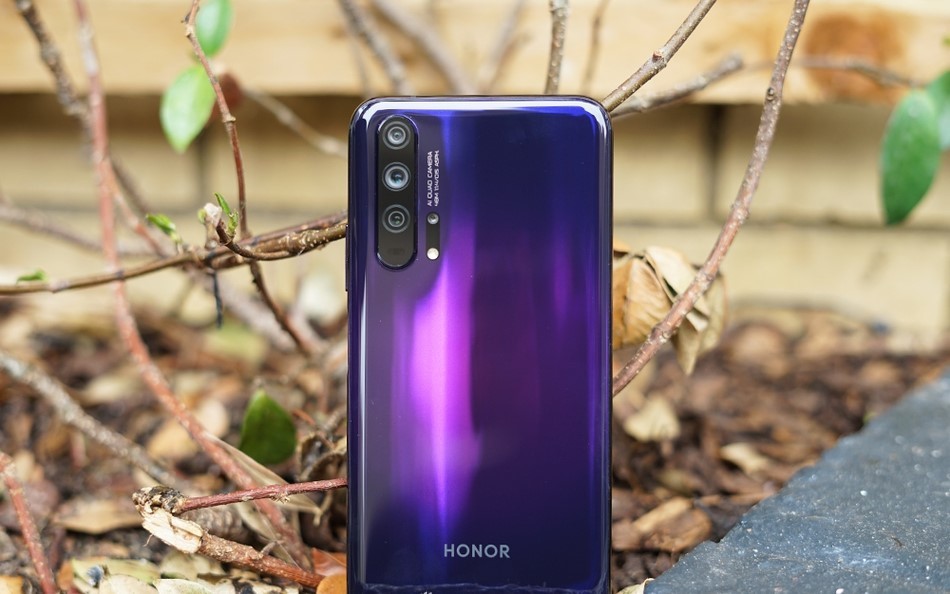 麒麟980顶级三摄256gb低至2699元性价比很高