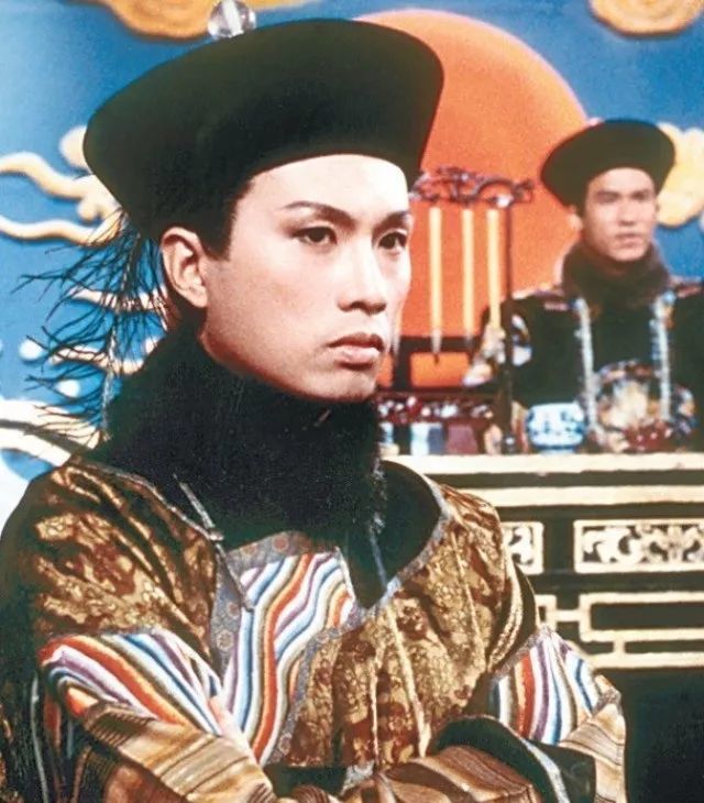 周星驰|他齐名周星驰，身患抑郁症却逗笑一代人：成年人，总是笑着笑着就哭了