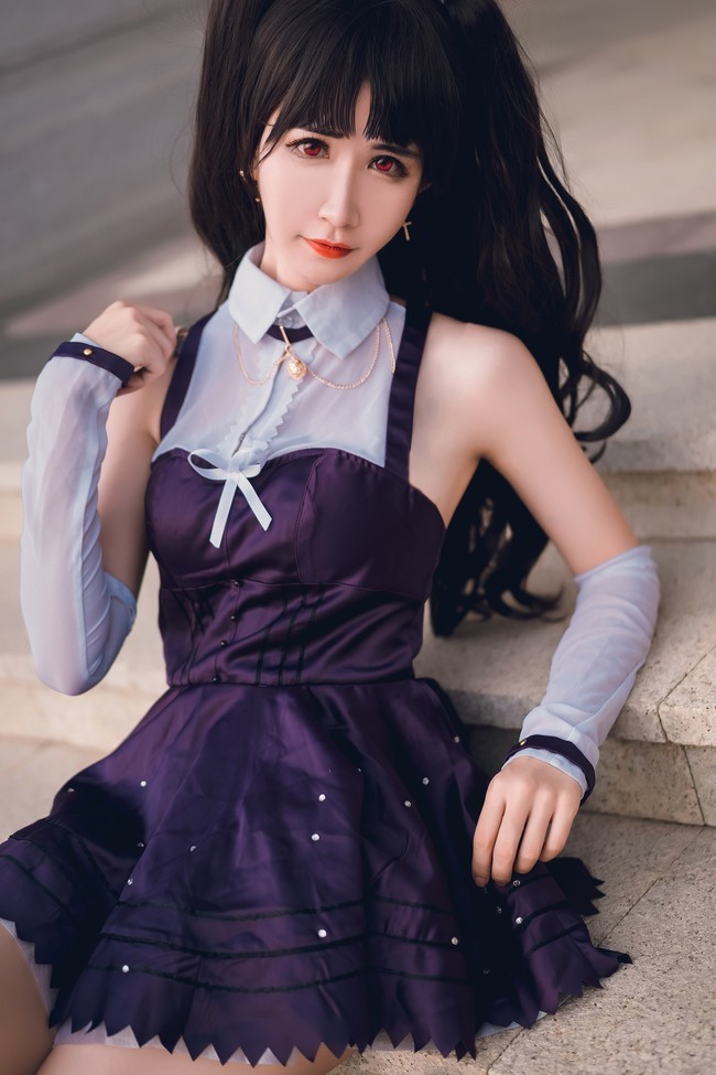 cos伊什塔尔小姐姐却被长腿抢镜