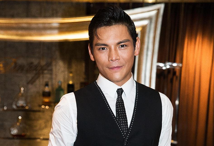 向佐郭碧婷完婚,从恋爱到结婚都有她身影,向佐坐实妈宝男