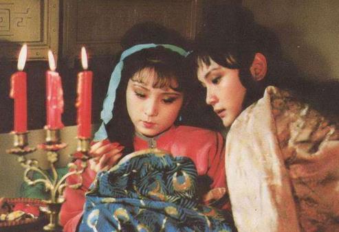 慕容复|《天龙八部》细节分析：慕容复竟跟阿碧有染，王语嫣被表哥绿了