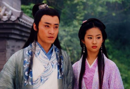 慕容复|《天龙八部》细节分析：慕容复竟跟阿碧有染，王语嫣被表哥绿了