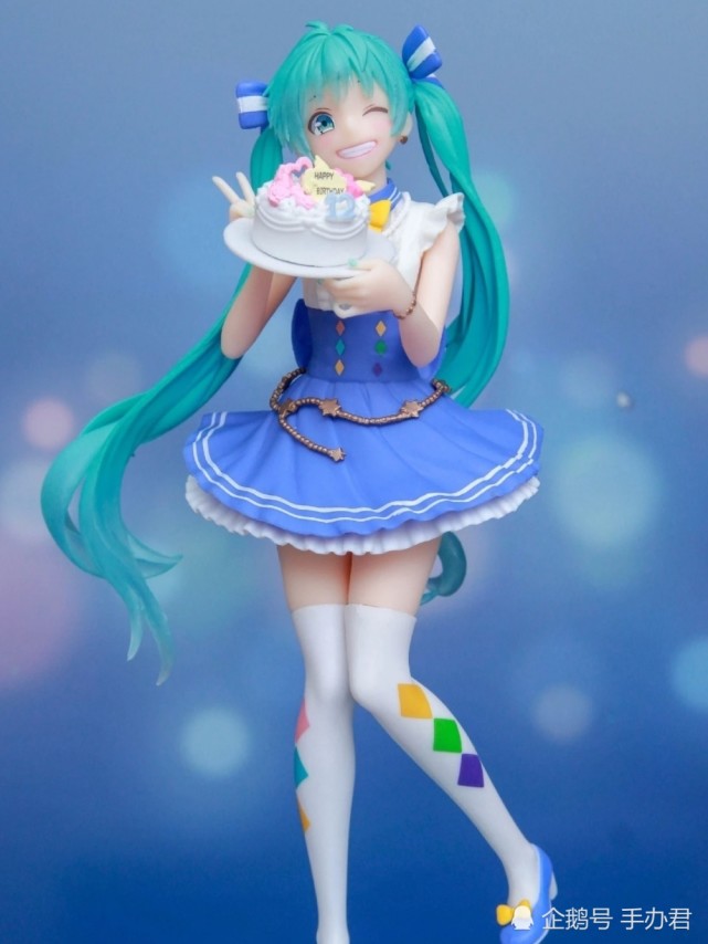 初音未來miku生日主題手辦,表情真的有點罕見!