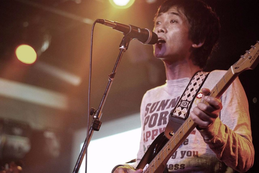 魔岩三杰25年后50岁的张楚比年轻时更迷茫