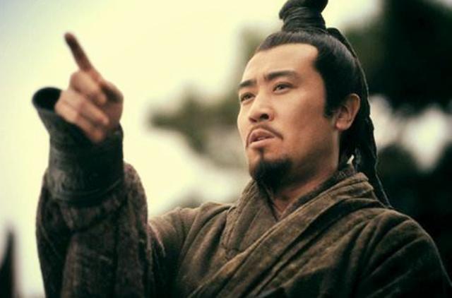 刘、关、张三人真的打不过吕布吗?其实,