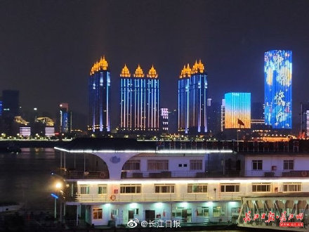 高清航拍!灯光秀美图来啦