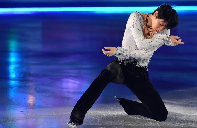 震惊教练羽生结弦又放大招为完成阿克塞尔四周跳狂练五周