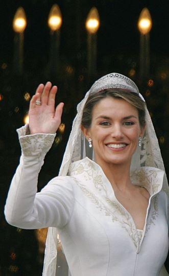 西班牙王后莱蒂齐亚不戴婚戒,与国王感情生变