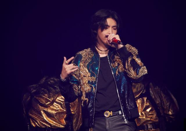 吴亦凡清唱《我和我的祖国》,为其做宣传,网友:加拿大吗?