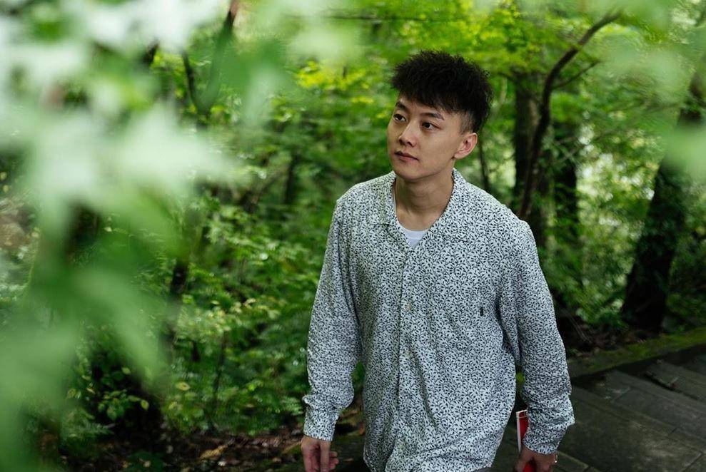 他还出演过《穆桂英》,《暴风刑警》,《大地遗孤》等影视作品,不过