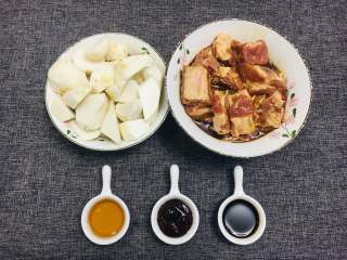 排骨怎么做好吃?送您芋头蒸排骨,做法简单,美