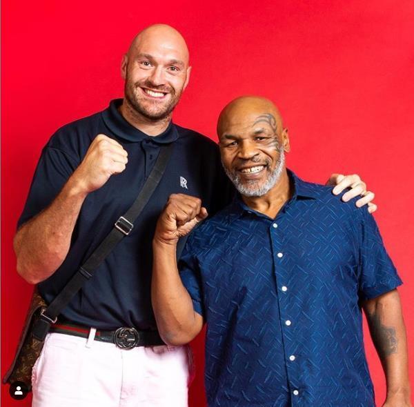 全胜vs不败!重量级大战称重结束,明天震撼打响,胜者或成霸主