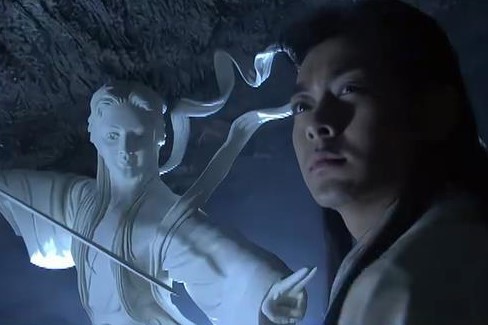 为何逍遥派无崖子天山童姥和李秋水都特别喜欢山洞