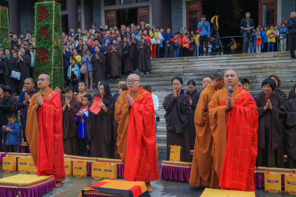 万寿寺释迦太子佛圣像开光暨月光菩萨圣诞法会圆满祈愿众人诸事吉祥