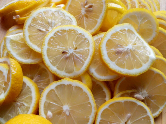 女性来 大姨妈 时 最好多吃4物 或促进污血排出 子宫更健康