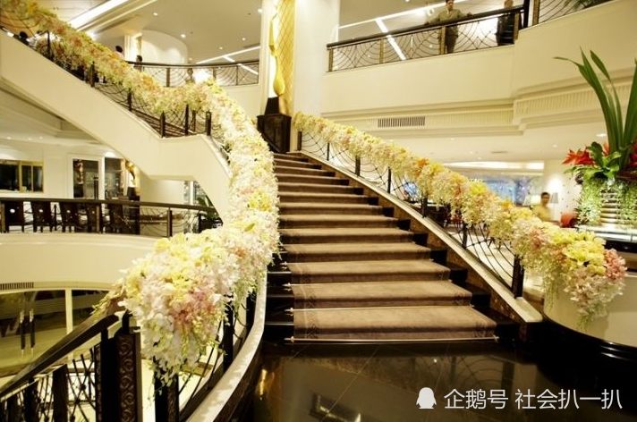 心理学:你内心更想走哪个花楼梯?看你的财运能旺到什么程度!