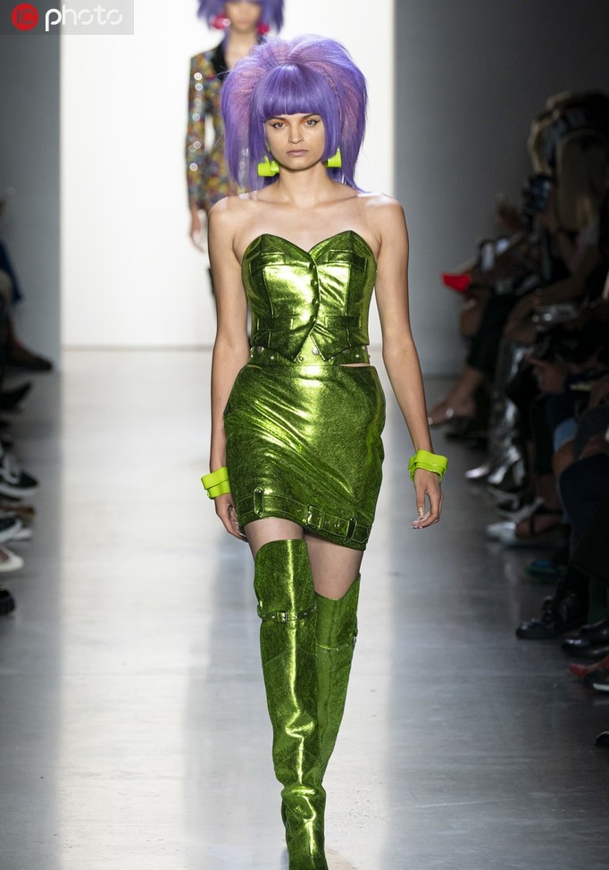 Jeremy Scott 春夏诠释高级非主流 葬爱家族最后的狂欢