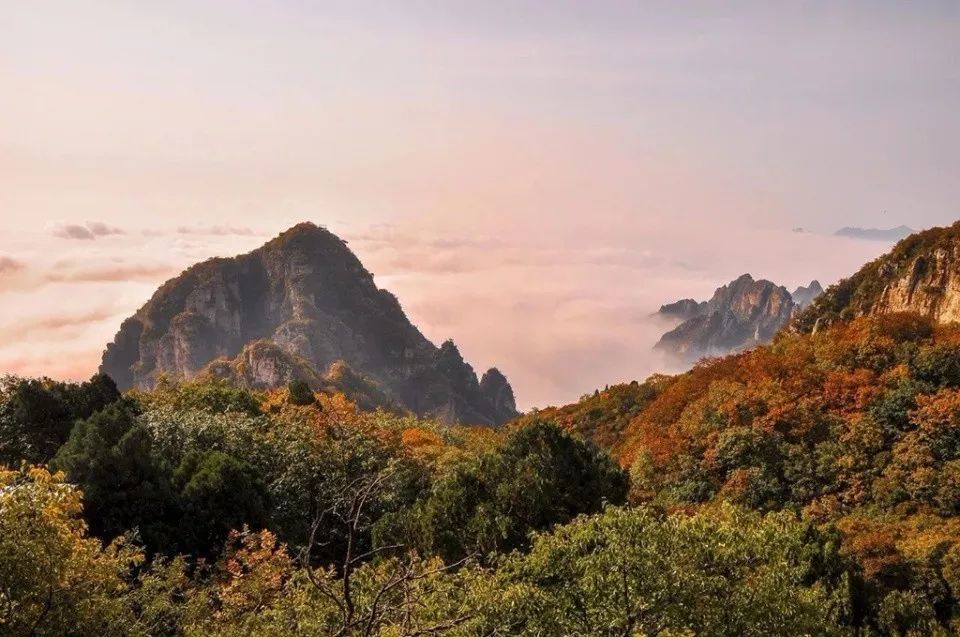 狼牙山镇|北京180公里处，有座英雄的山，这里风景美如画，秋色醉人！