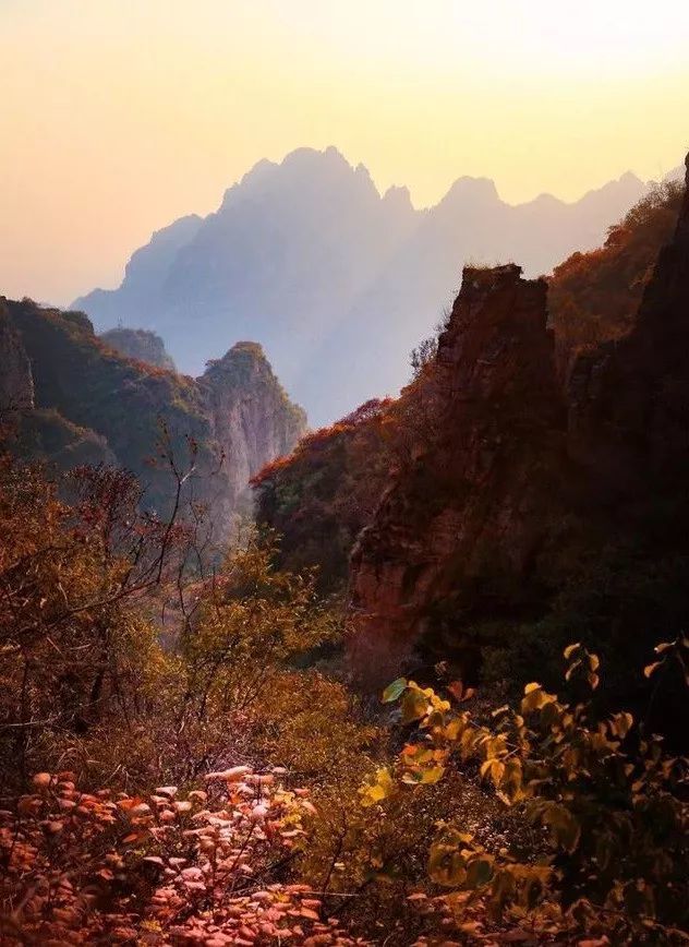 狼牙山镇|北京180公里处，有座英雄的山，这里风景美如画，秋色醉人！