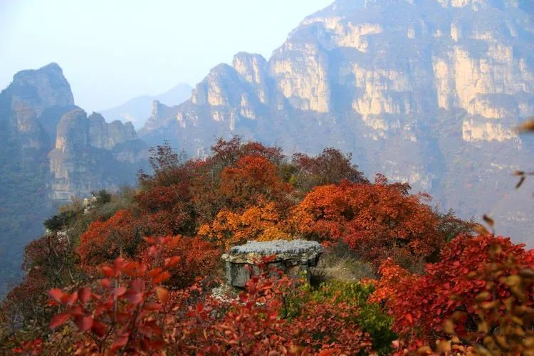 狼牙山镇|北京180公里处，有座英雄的山，这里风景美如画，秋色醉人！