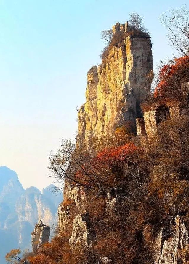 狼牙山镇|北京180公里处，有座英雄的山，这里风景美如画，秋色醉人！