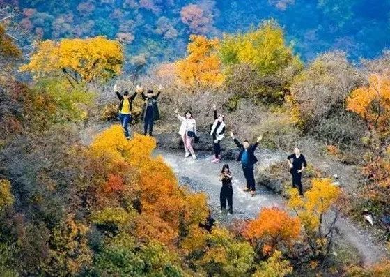 狼牙山镇|北京180公里处，有座英雄的山，这里风景美如画，秋色醉人！