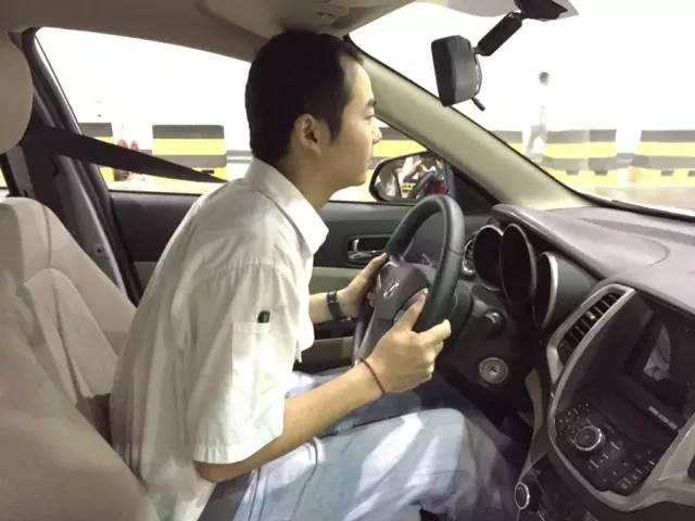 马路杀手横行,如何成为有修养的好司机?做到这7点就是老司机