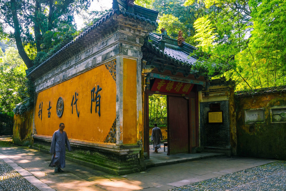 隋代古剎國清寺浙江最良心的寺廟地位比靈隱寺還高卻少有人知