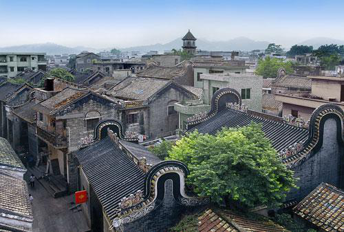 土家十三寨位於重慶市黔江區小南海鎮新建村,這裡坐落著13個典型的