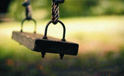 苏轼|苏轼的这句诗让人遐想连篇，看完后一句，顿时没有那么风情