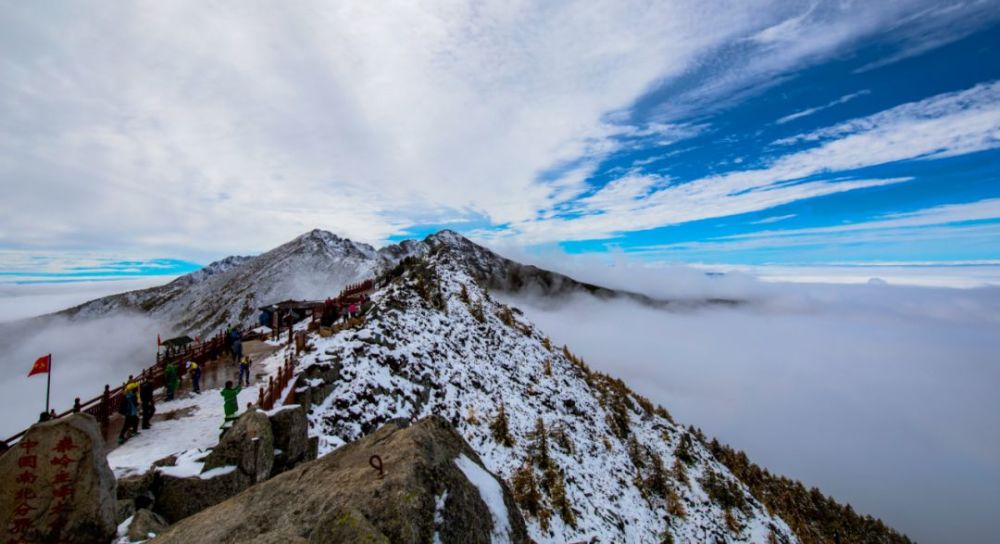 秦岭最高峰,太白山漫天飞雪啦