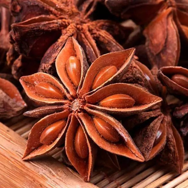 挑选八角时,遇到"这3种"一定要当心,买错不但不能用还浪费钱