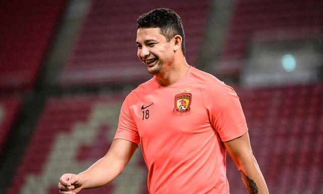 恒大备战 艾克森乐开了花 塔利斯卡闷闷不乐 卡纳瓦罗老了五岁