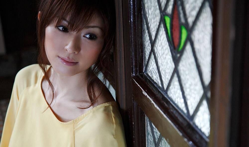 一婚嫁帅气男演员 二婚嫁小6岁足球运动员 如今44岁婚姻幸福