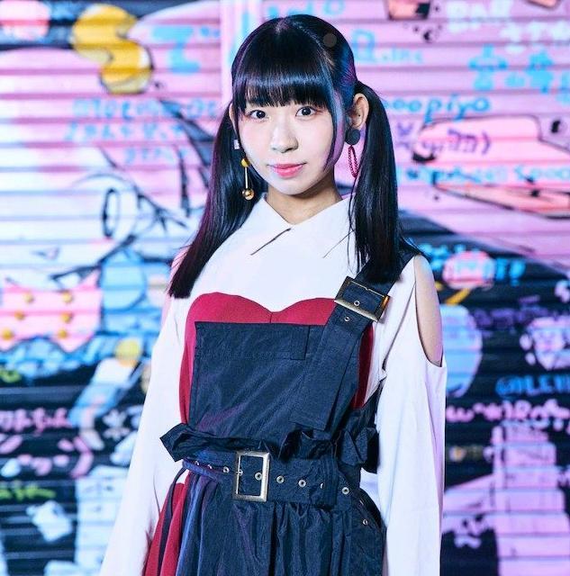 日本漫畫家有多爽 躺著月入百萬還能娶聲優 偶像和coser Justyou