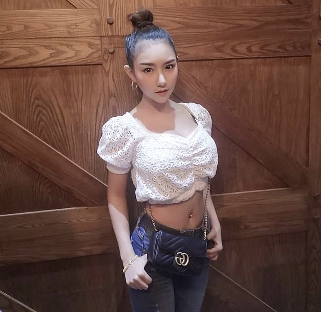 图:泰国网红诺拉一位粉丝写道: 安息吧,诺拉,祝你在来世幸福.