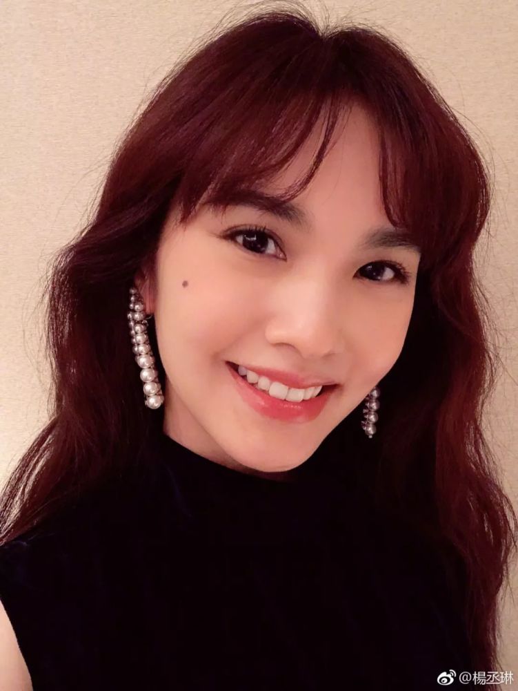 相较于其他部位的体毛,唇毛可以说是一年四季避无可避,不仅影响颜值