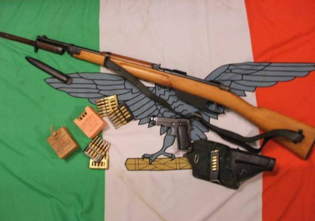 据部分军事分析员分析,卡尔卡诺步枪当时之所以能够三枪干掉肯尼迪.