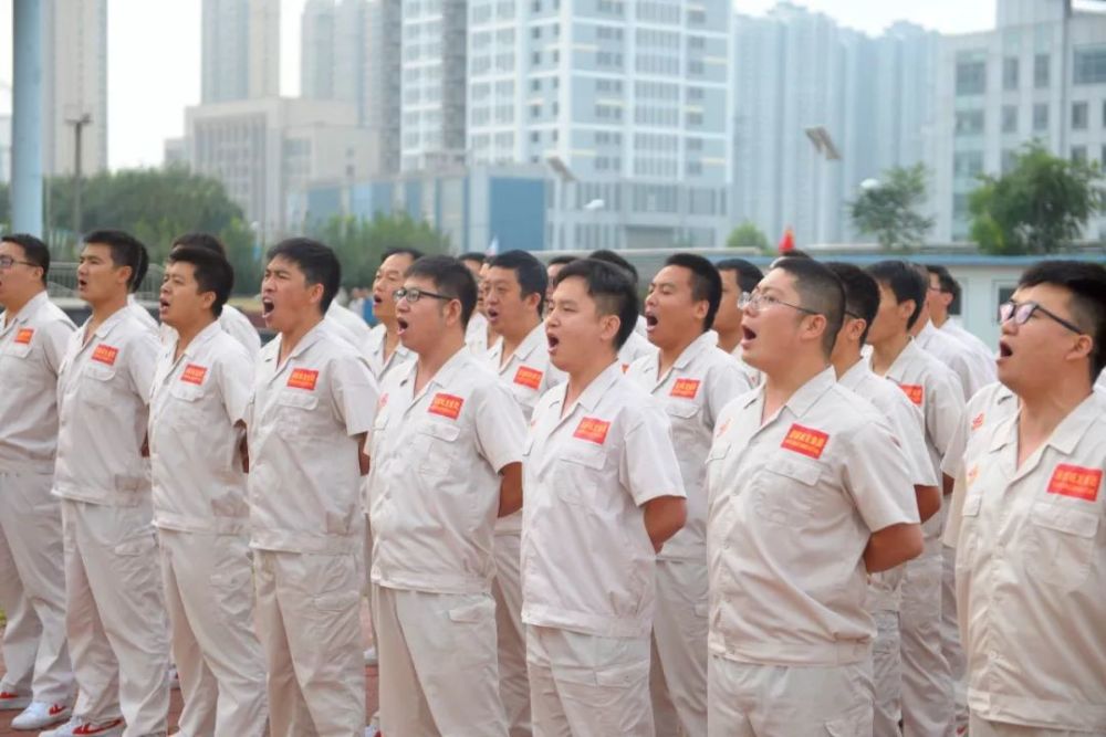 英利集团举办2019年千人会操比武